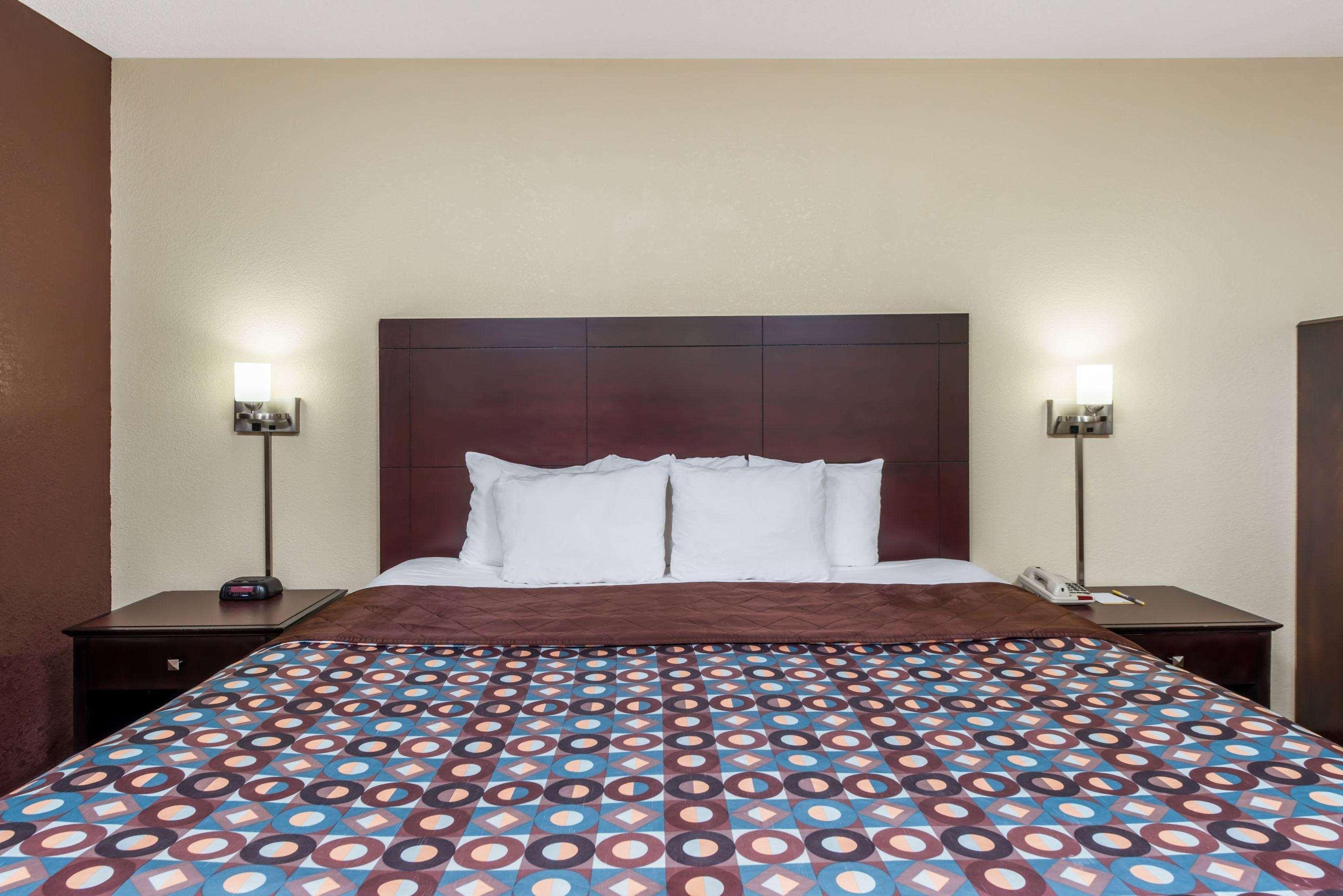 Days Inn & Suites By Wyndham Casey Dış mekan fotoğraf