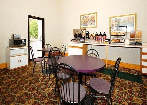 Days Inn & Suites By Wyndham Casey Restoran fotoğraf